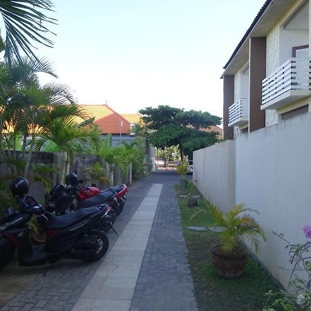 Soraya Apartment Seminyak מראה חיצוני תמונה